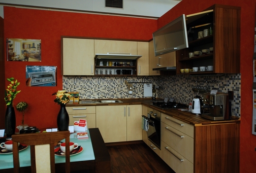 Kuchyně na míru lamino Bříza H1733 Egger_1.jpg